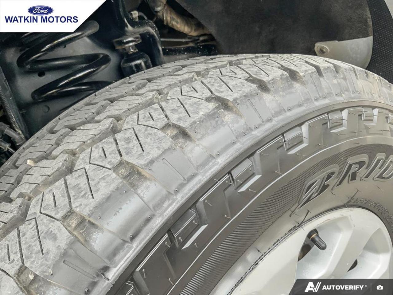2023 Ford F-350 SuperCrew 4X4 XLT 6.7L DIESEL Photo9