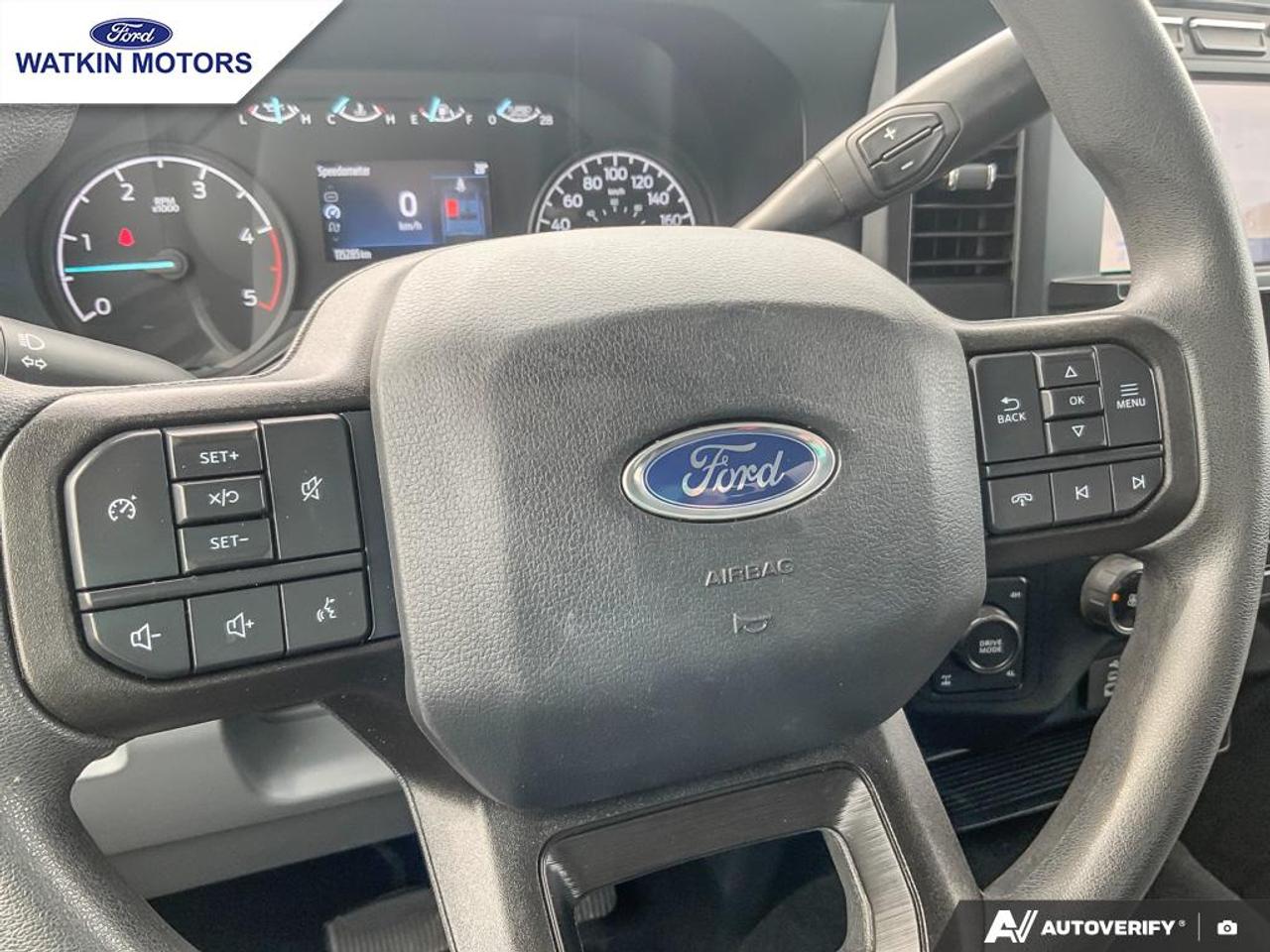 2023 Ford F-350 SuperCrew 4X4 XLT 6.7L DIESEL Photo18