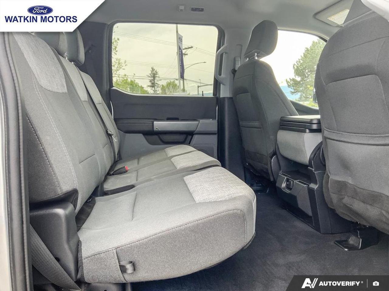 2023 Ford F-350 SuperCrew 4X4 XLT 6.7L DIESEL Photo25