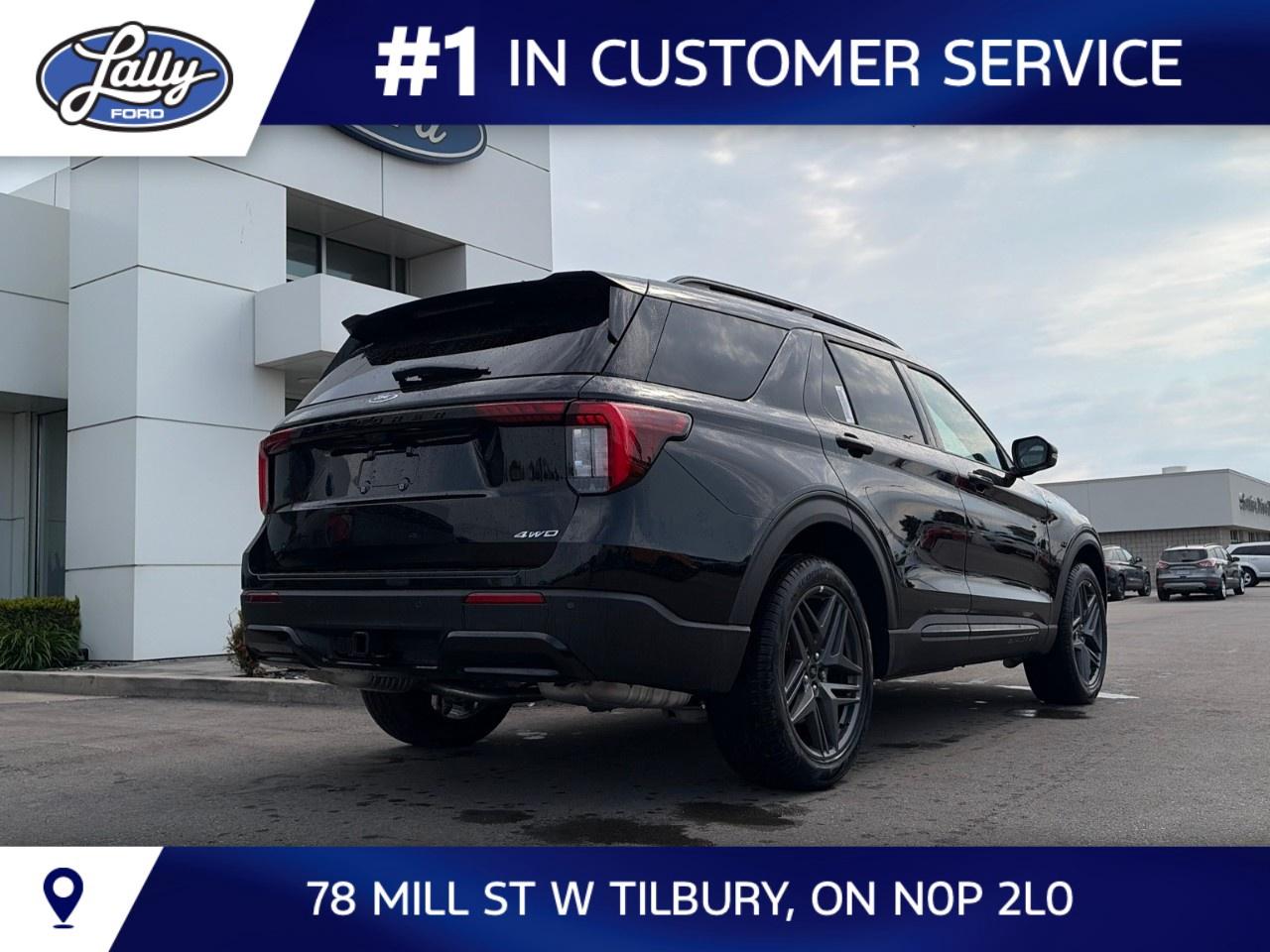 2026 Ford Explorer ST-Line 4WD Photo2