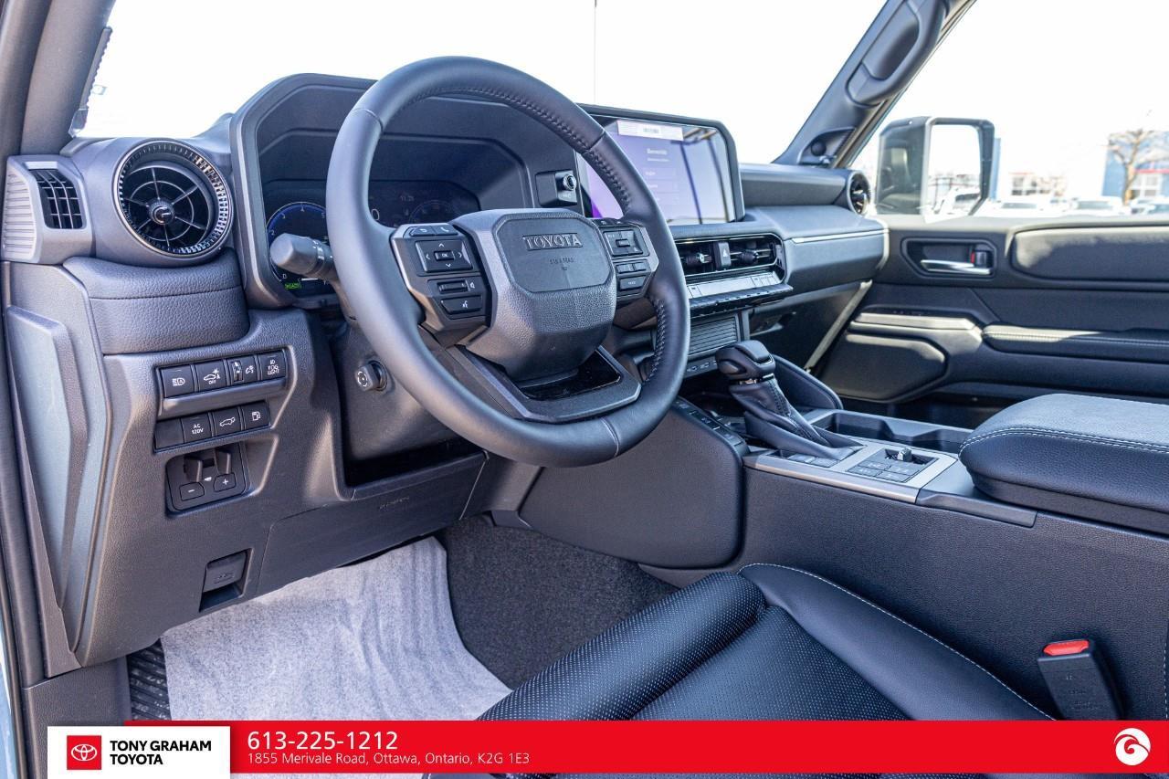 2026 Toyota Land Cruiser  Photo