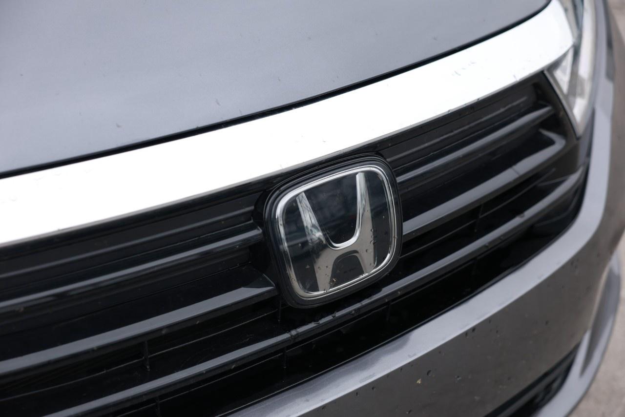 2023 Honda Odyssey Touring Auto Photo