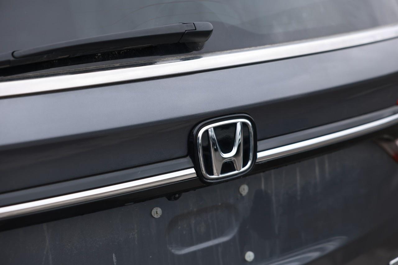 2023 Honda Odyssey Touring Auto Photo