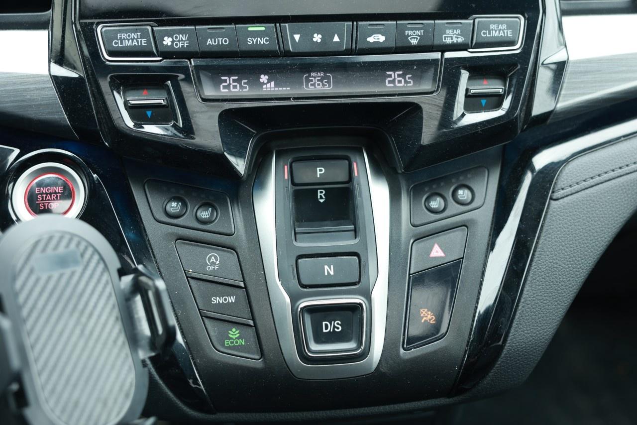 2023 Honda Odyssey Touring Auto Photo