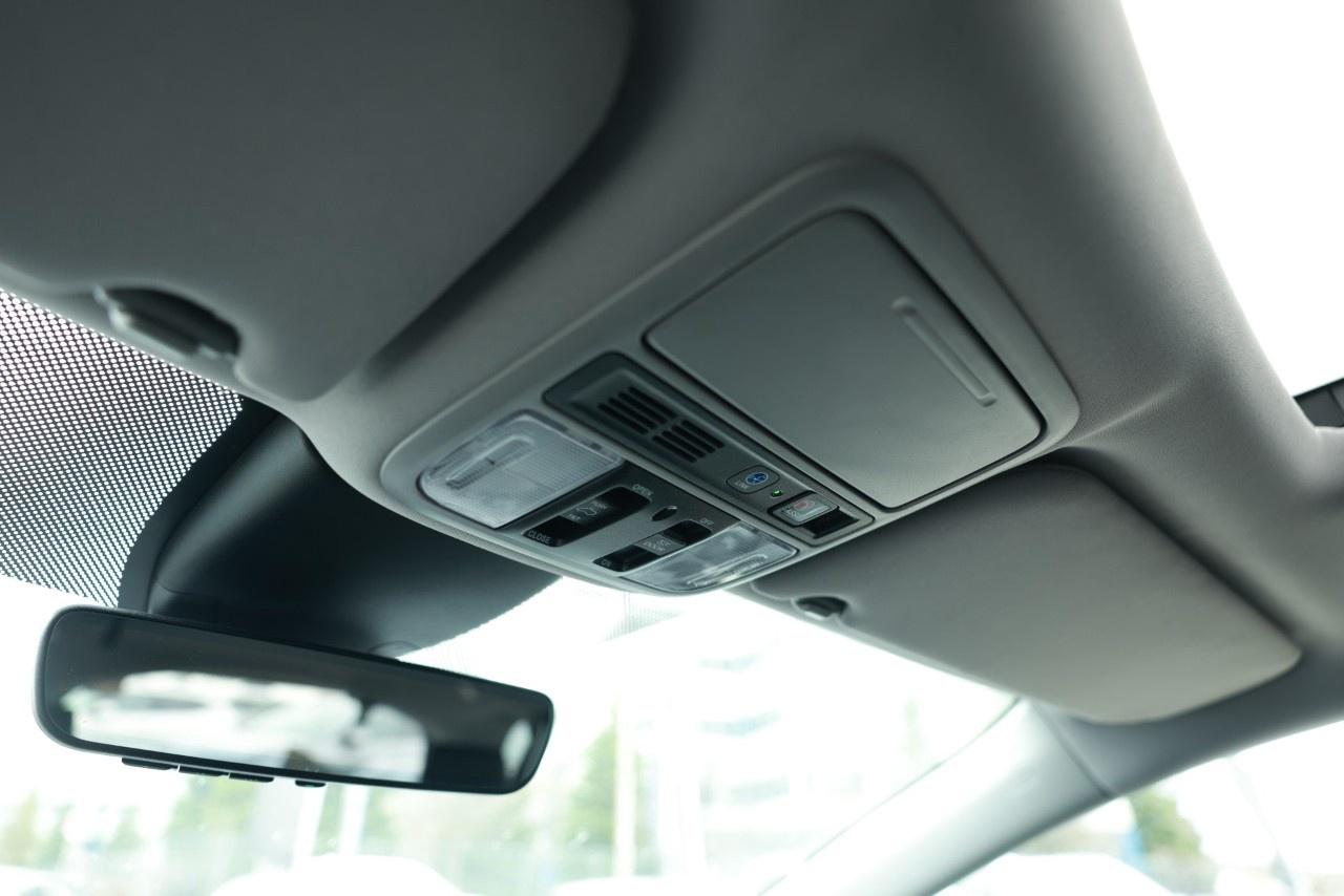 2023 Honda Odyssey Touring Auto Photo