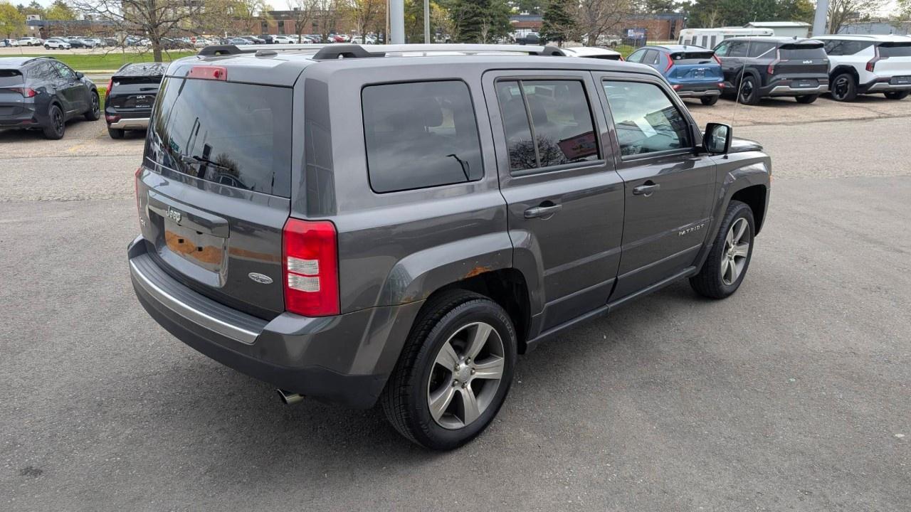 2016 Jeep Patriot 4WD 4dr High Altitude Photo4