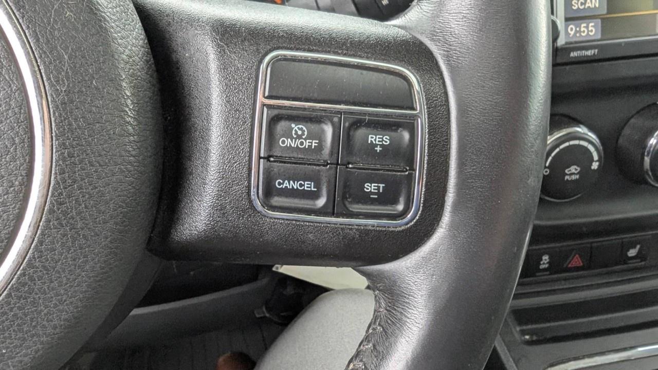 2016 Jeep Patriot 4WD 4dr High Altitude Photo