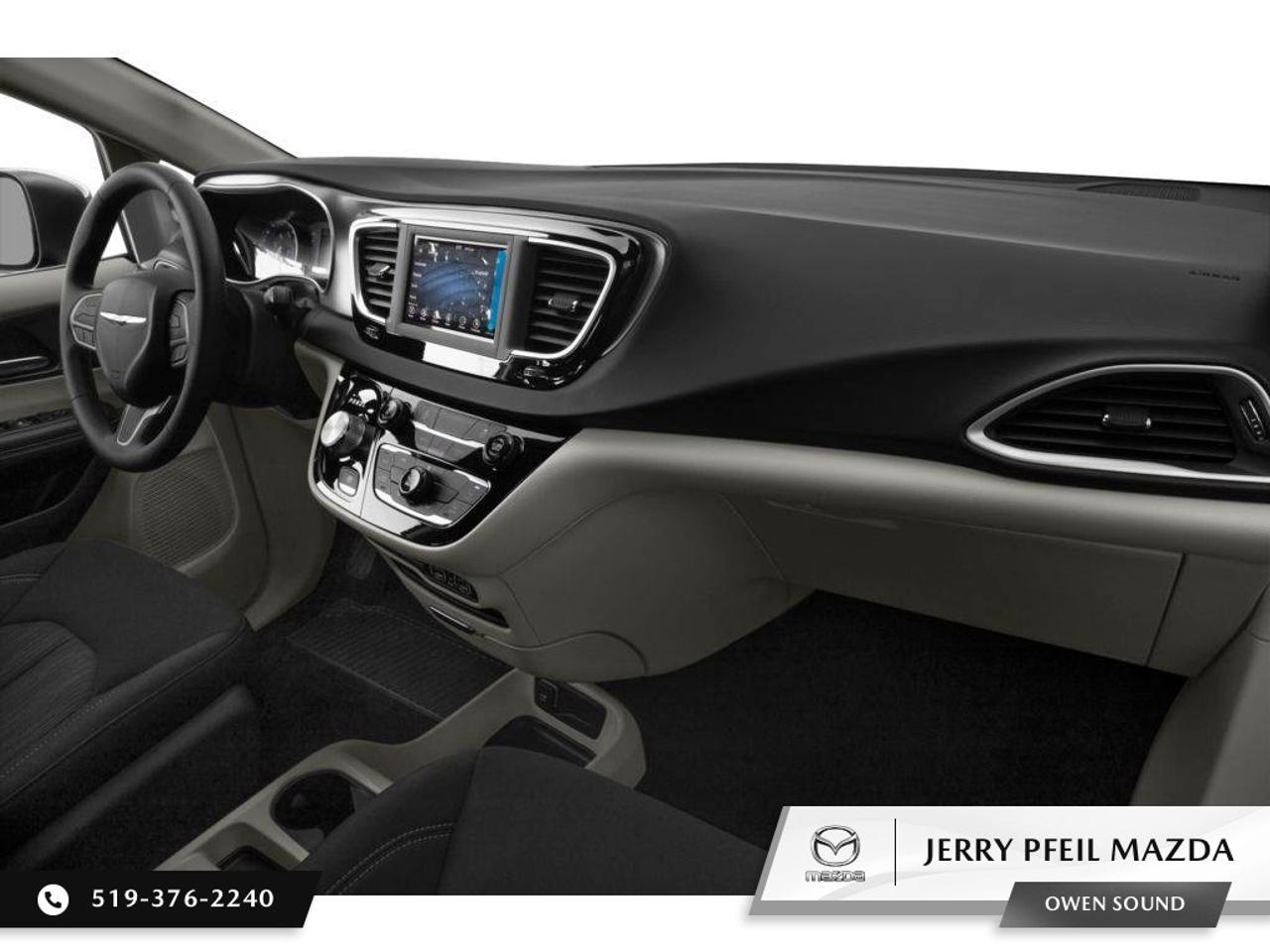 2025 Dodge Grand Caravan SXT 2WD Photo