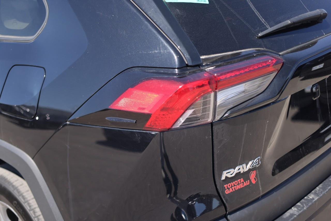 2023 Toyota RAV4 LE AWD Photo