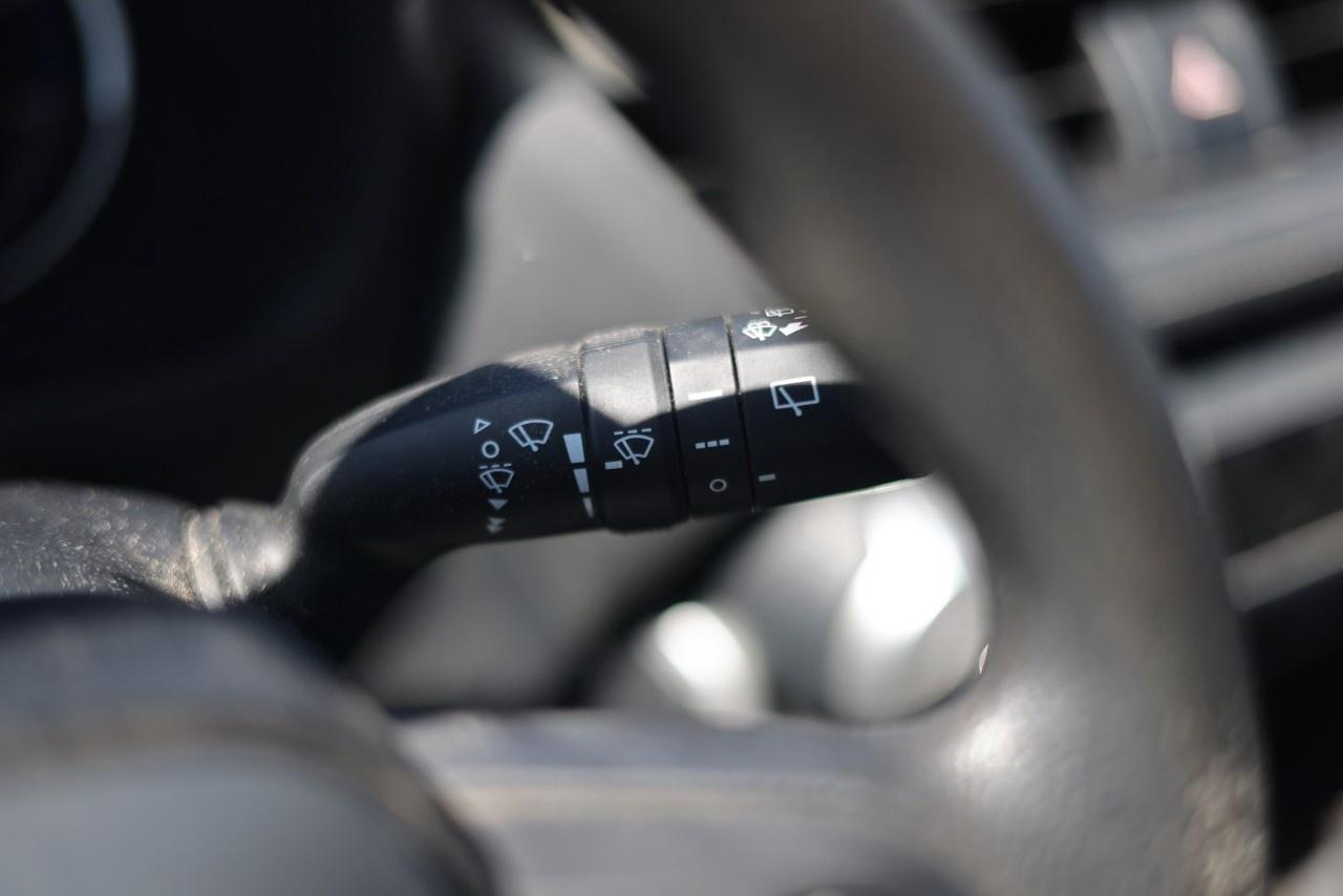 2023 Toyota RAV4 LE AWD Photo