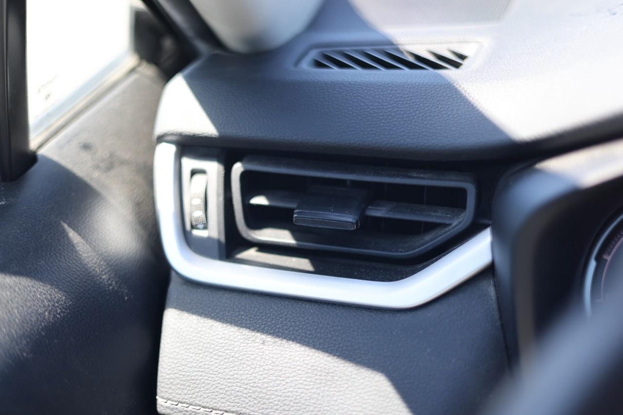 2023 Toyota RAV4 LE AWD Photo