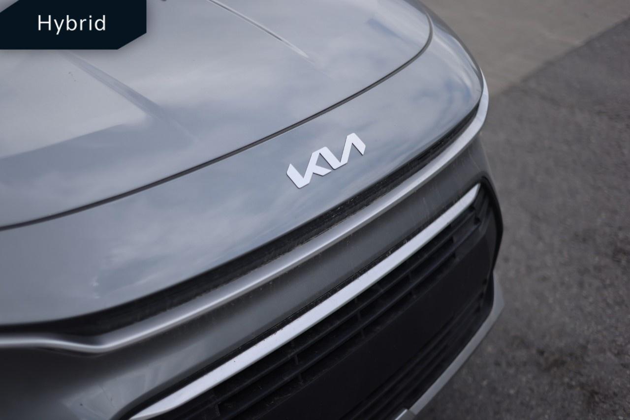 2023 Kia NIRO LX FWD Photo