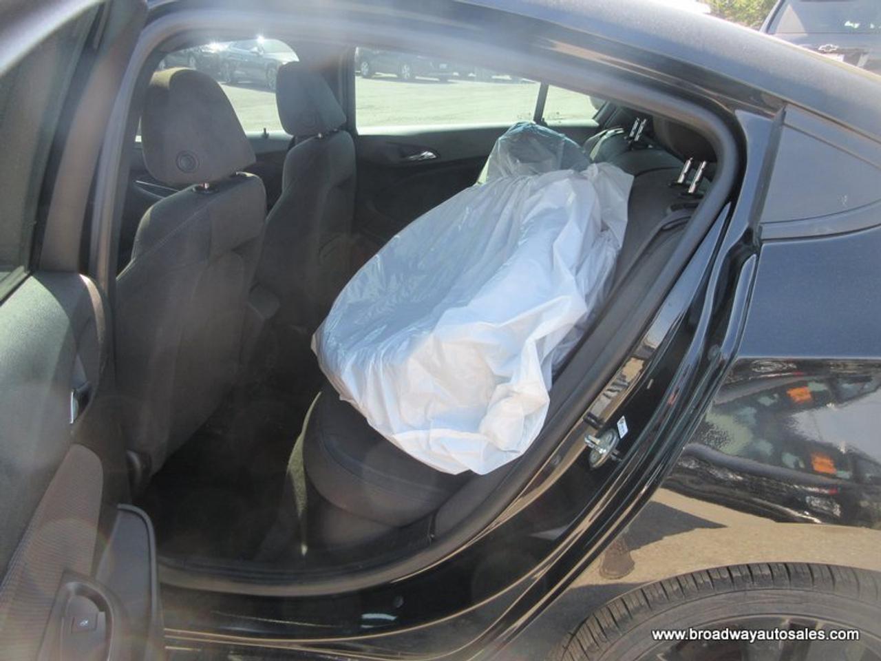2018 Chevrolet Cruze POWER EQUIPPED LT-EDITION 5 PASSENGER 1.4L - TURBO.. HEATED SEATS.. POWER SUNROOF.. BACK-UP CAMERA.. BLUETOOTH SYSTEM.. KEYLESS ENTRY.. Photo