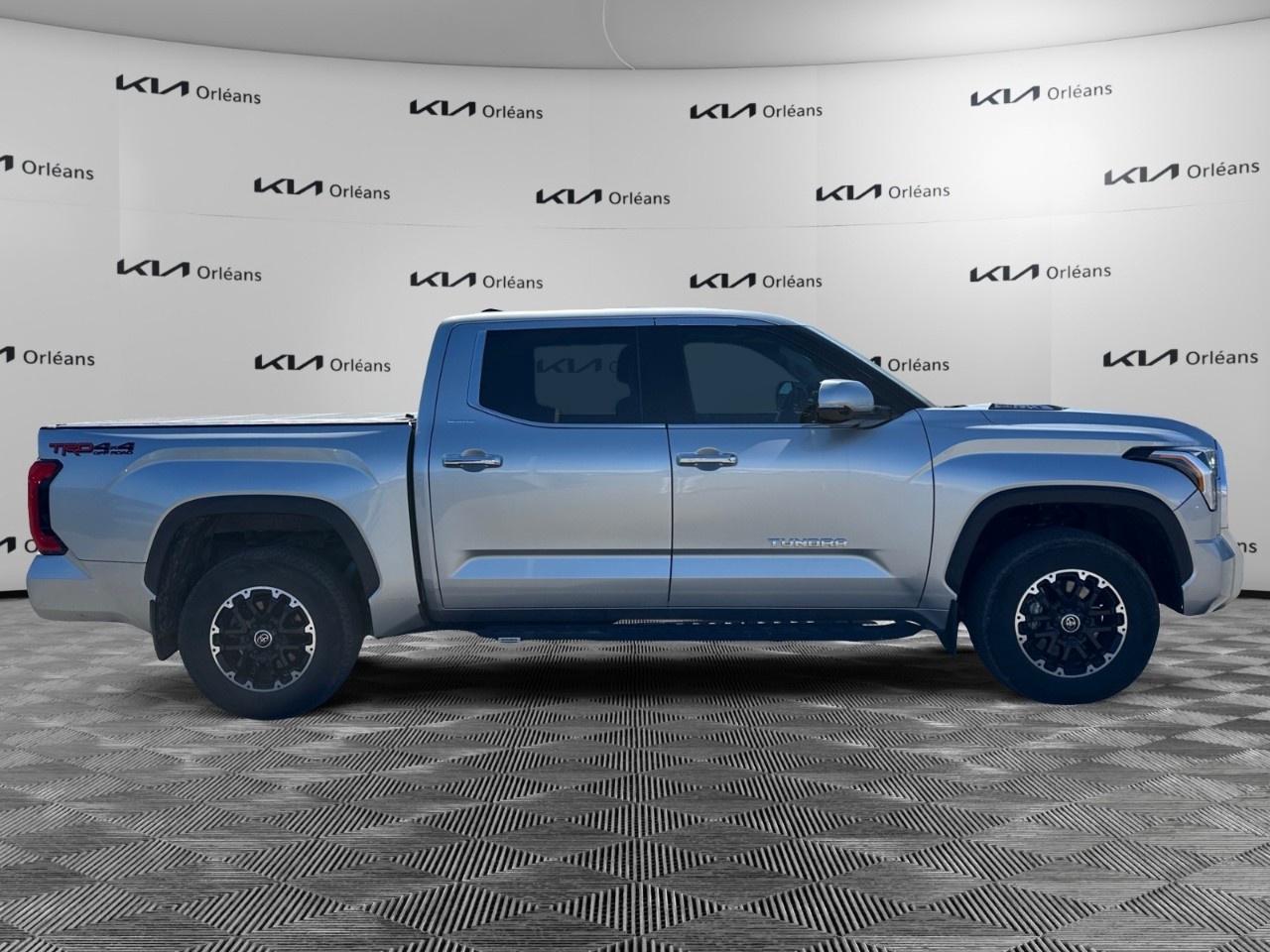 2023 Toyota Tundra 4x4 Crewmax Limited Hybrid Photo
