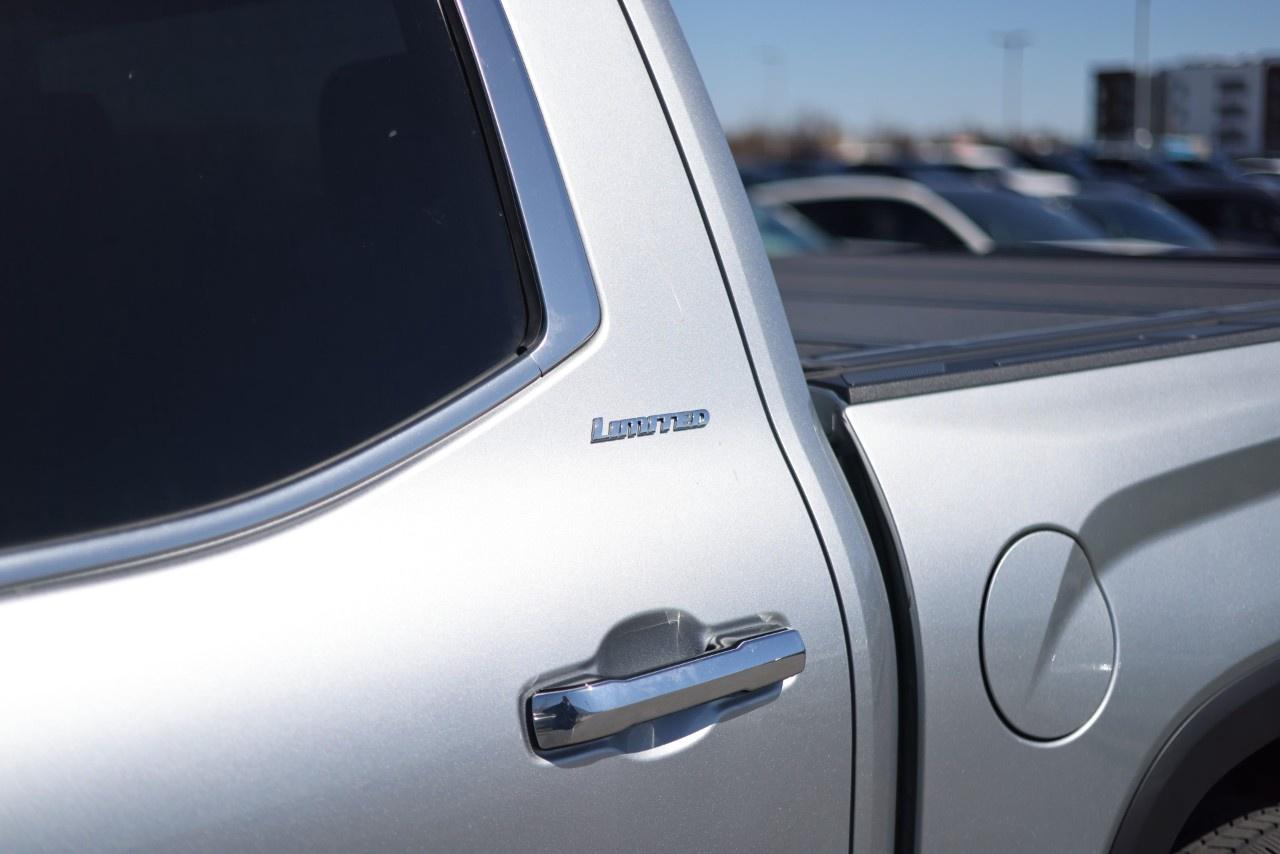 2023 Toyota Tundra 4x4 Crewmax Limited Hybrid Photo