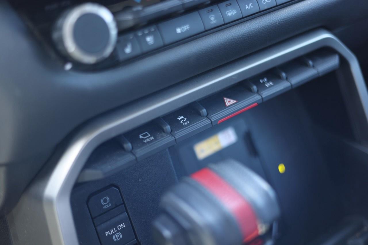 2023 Toyota Tundra 4x4 Crewmax Limited Hybrid Photo