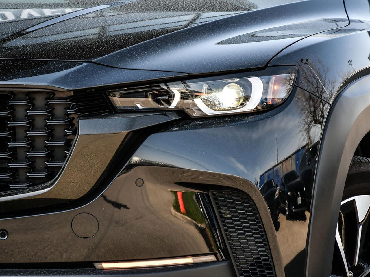 2025 Mazda CX-50 Hybrid GT e-AWD Photo2