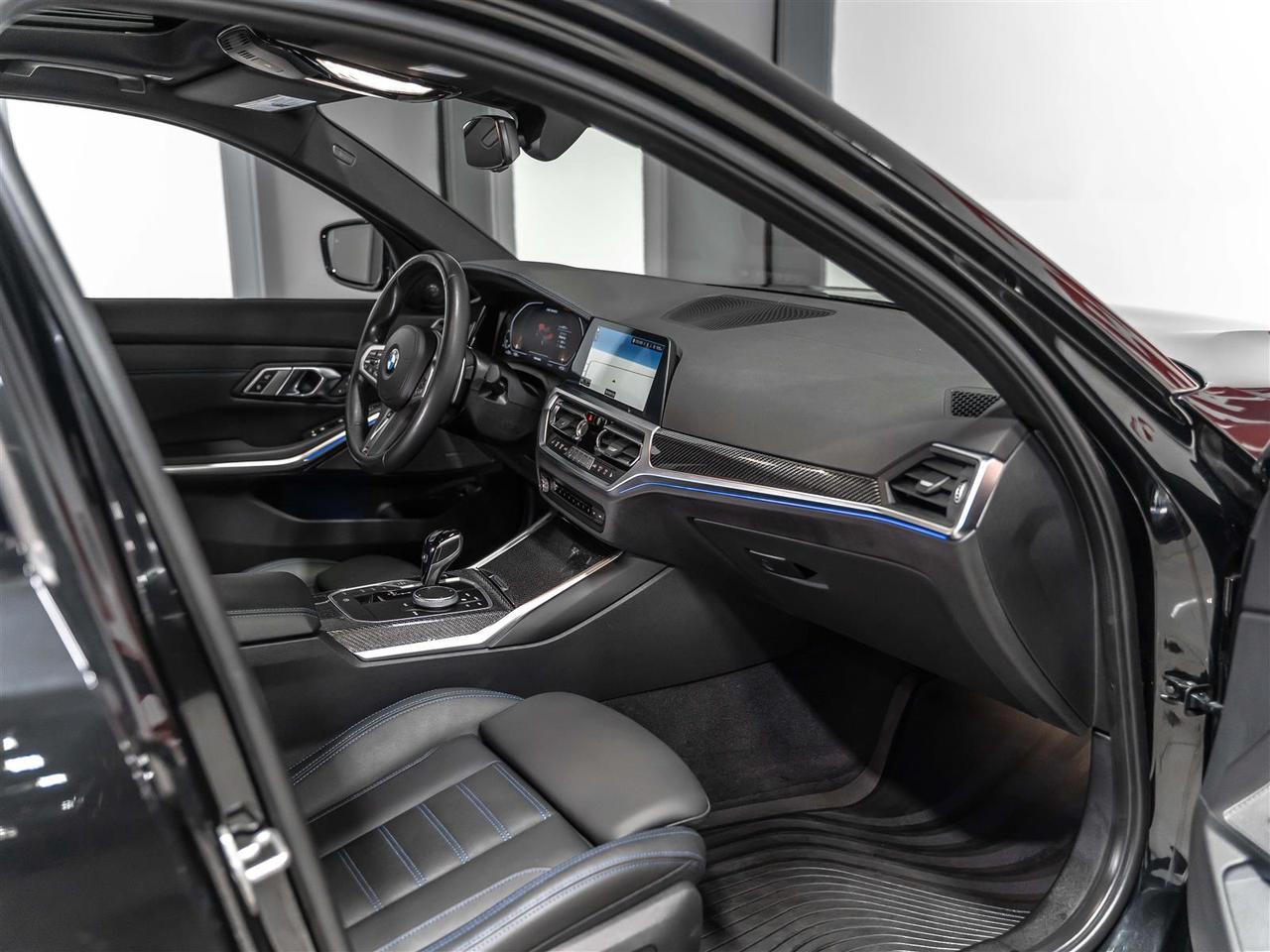 2022 BMW 318 M340i xDrive|PREMIUM ENHANCED|CARBON|ACCIDENT FREE Photo