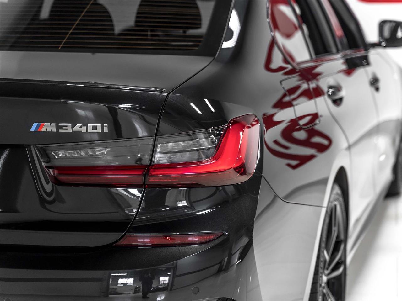 2022 BMW 318 M340i xDrive|PREMIUM ENHANCED|CARBON|ACCIDENT FREE Photo