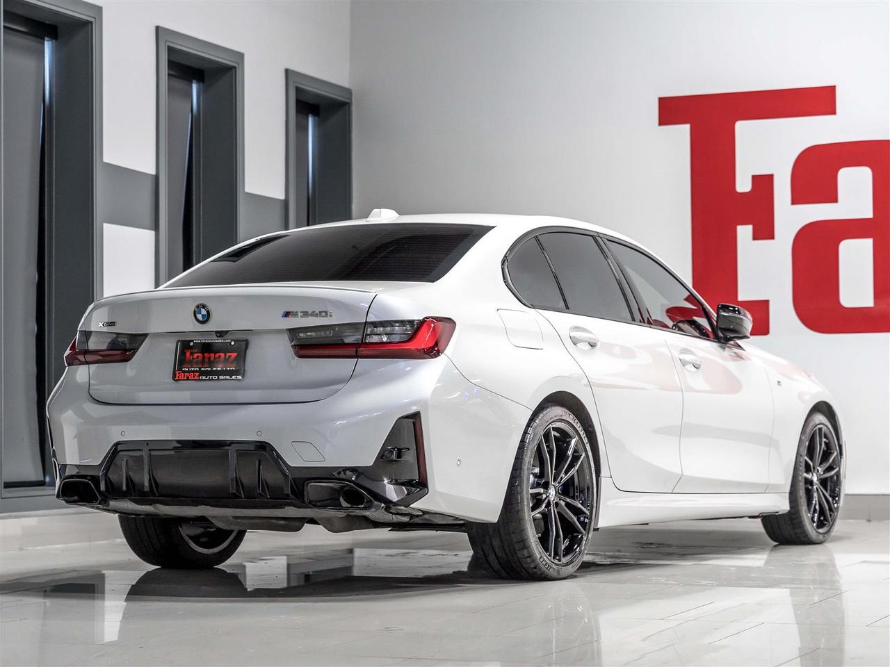 2023 BMW 318 M340i xDrive|M PERFORMANCE|PREMIUM ENHANCED|PARK ASSIST Photo2