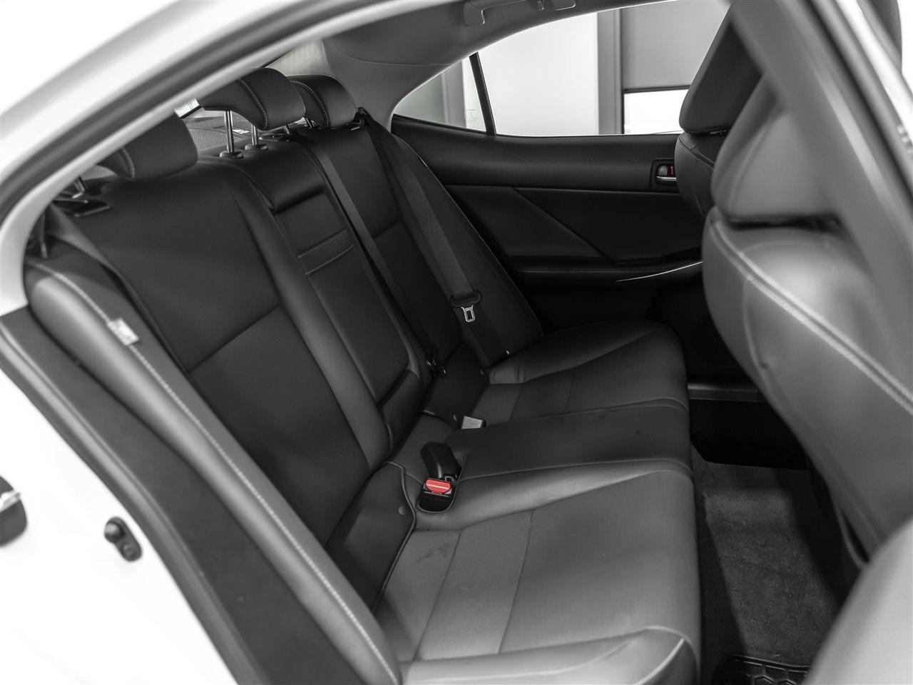 2019 Lexus IS IS 300|AWD|ADAPT CRUISE|BLINDSPOT|REAR CAM|LOADED Photo