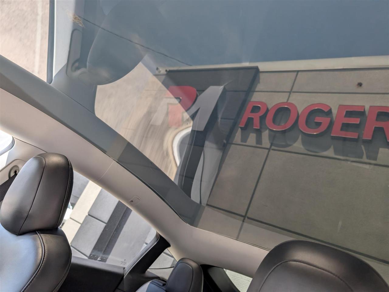 2020 Tesla Model Y LONG RANGE AWD - DUAL MOTOR Photo