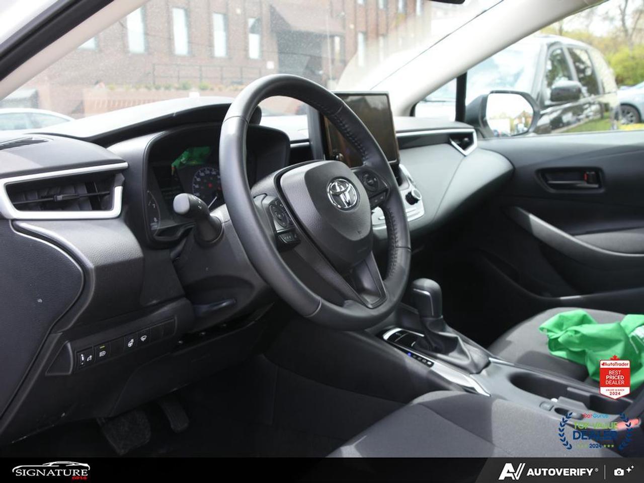2025 Toyota Corolla LE Upgrade No Accident Sunroof Carplay BSM Photo