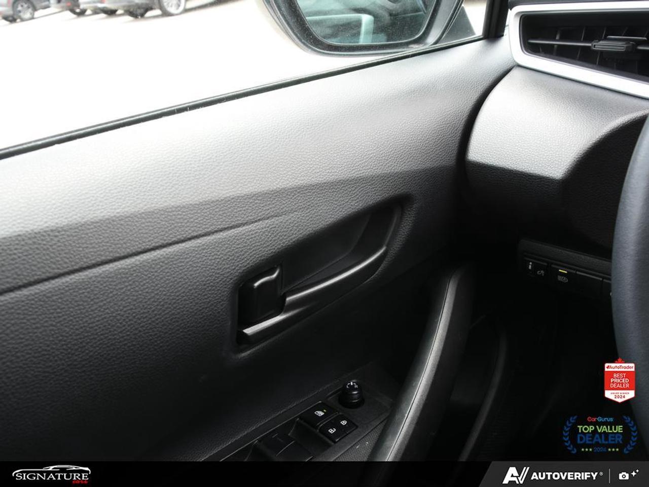 2025 Toyota Corolla LE Upgrade No Accident Sunroof Carplay BSM Photo