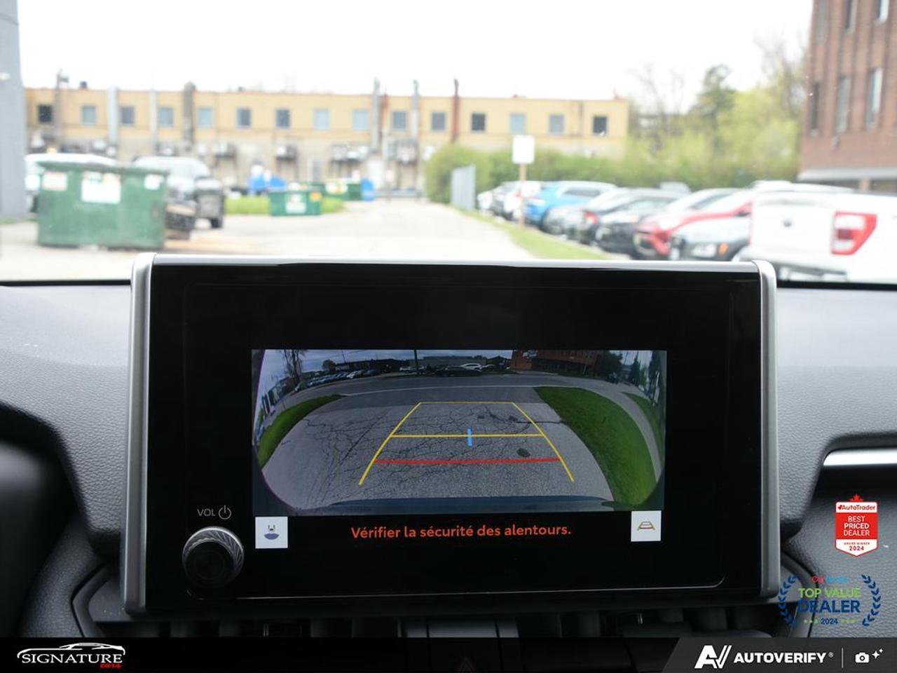 2024 Toyota RAV4 XLE AWD No Accident Sunroof Carplay BSM Photo