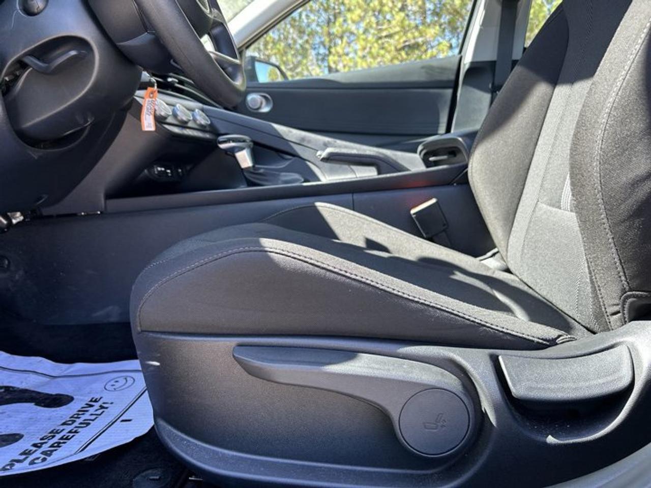 2025 Hyundai Elantra Essential | No Accidents Photo
