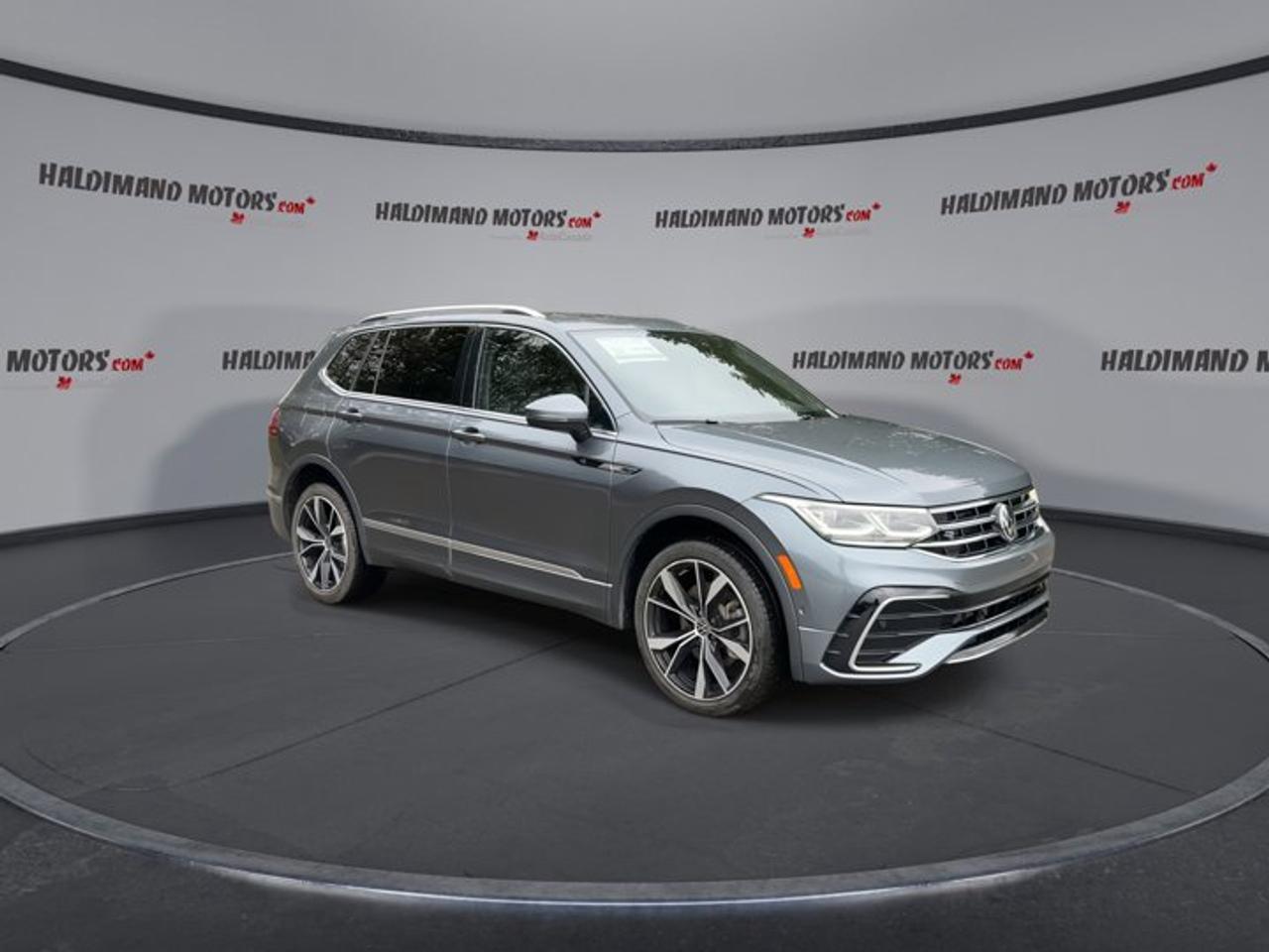 2022 Volkswagen Tiguan Highline R-Line 4WD | No Accidents | 360 Camera | Ventilated Seats Photo