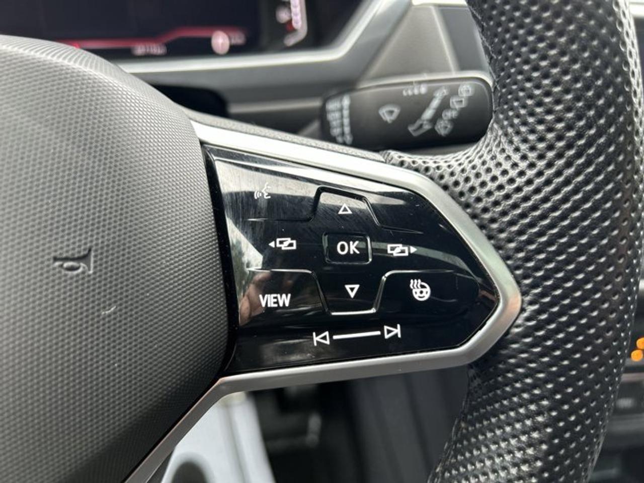 2022 Volkswagen Tiguan Highline R-Line 4WD | No Accidents | 360 Camera | Ventilated Seats Photo