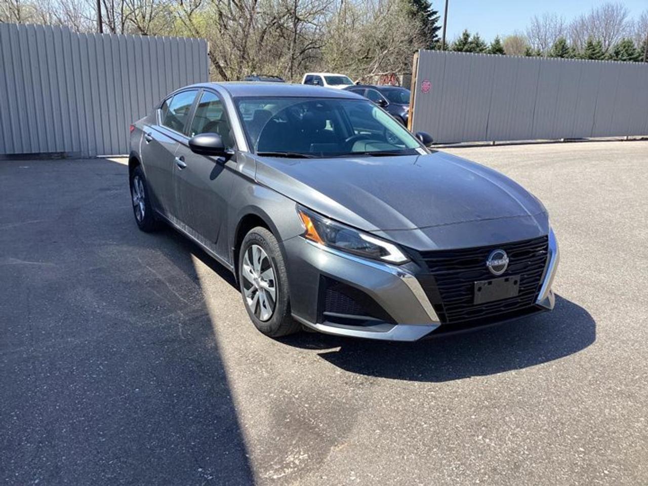 2025 Nissan Altima S AWD Photo