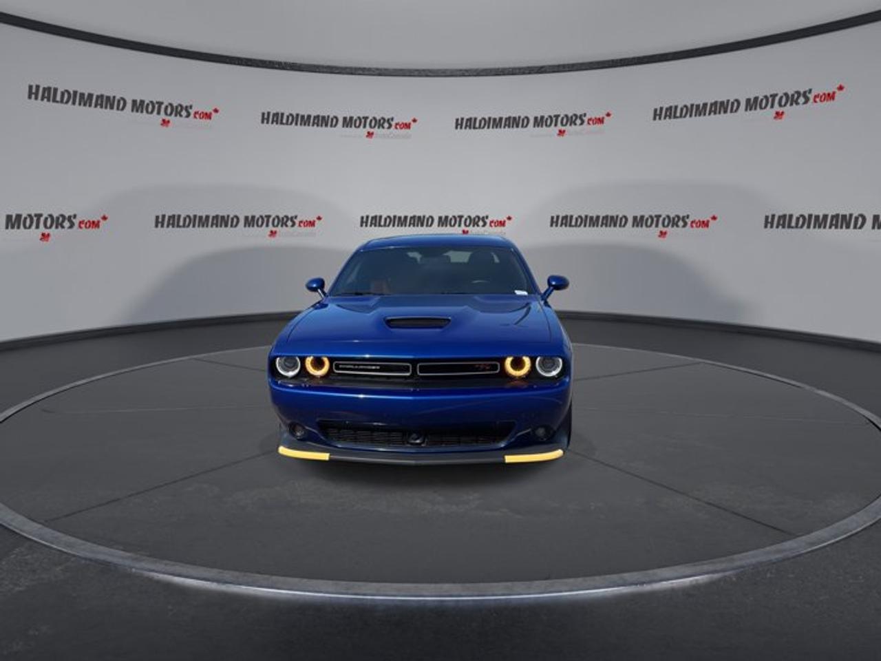 2022 Dodge Challenger R/T | No accidents | Leather Seats | Performance Handling Group and much more Photo2