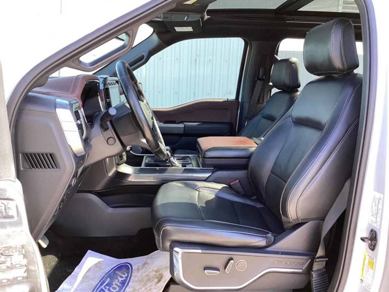 2022 Ford F-150 LARIAT SuperCrew 5.5' Box 4WD | Panoramic Roof Photo2