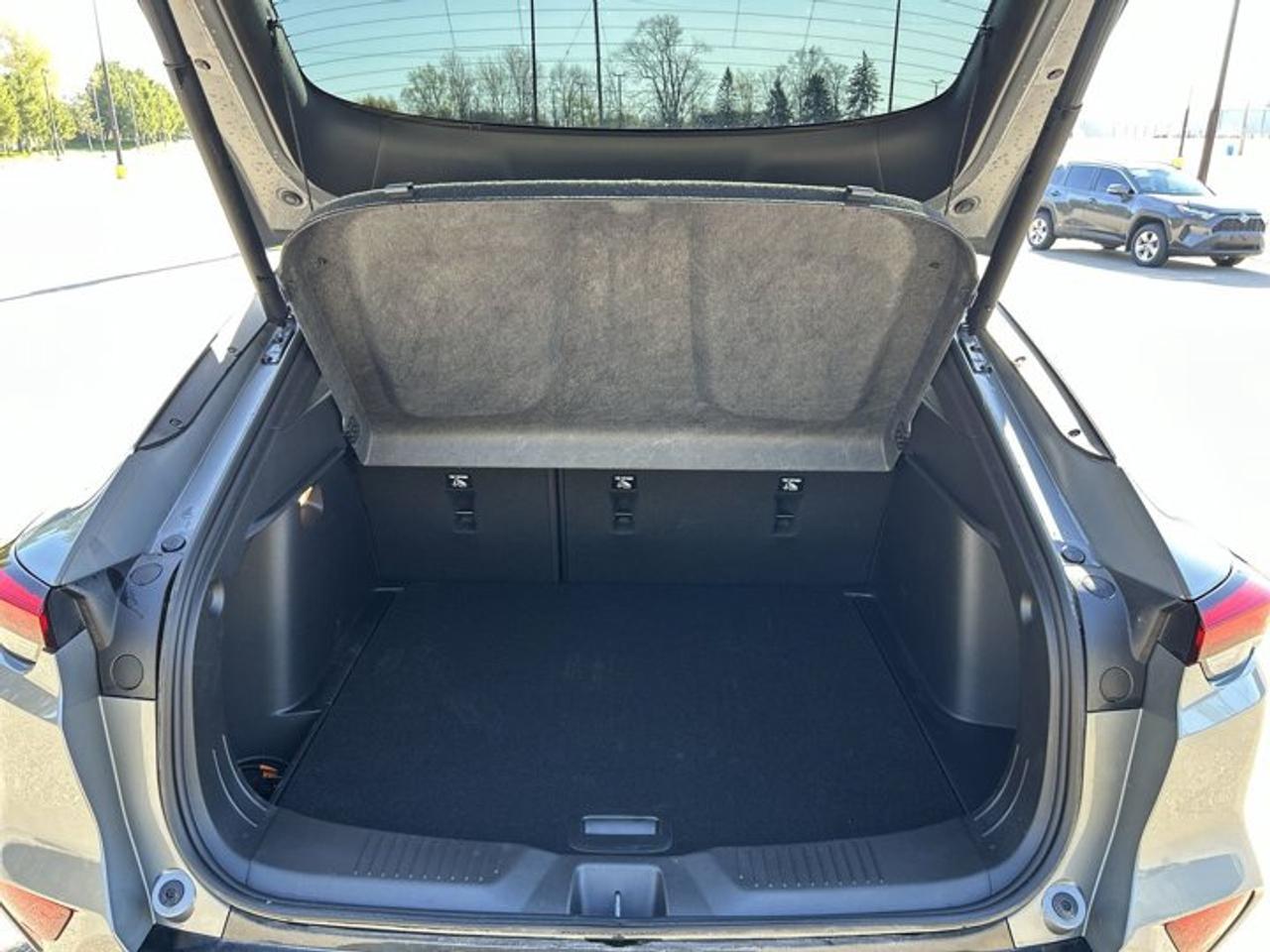 2025 Buick Envista Sport Touring FWD | No Accidents | Heated Steering | Leather Seats Photo