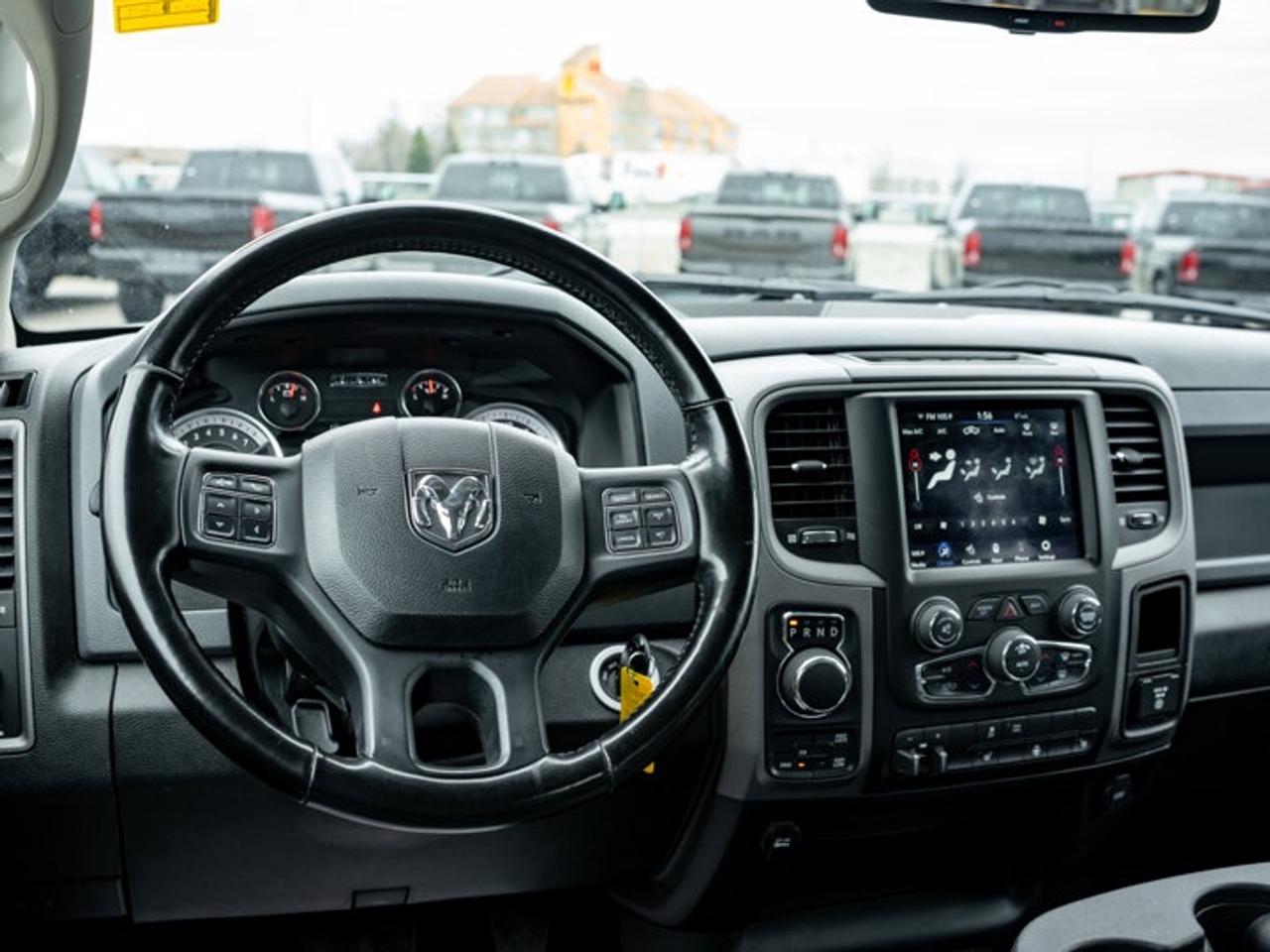 2020 RAM 1500 Classic EXPRESS Photo