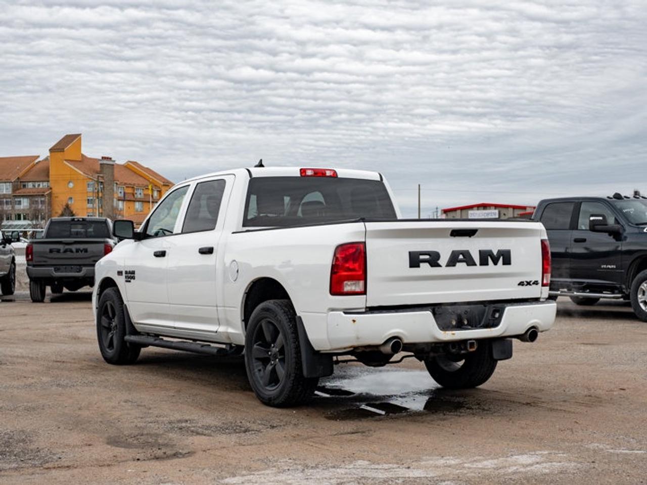 2020 RAM 1500 Classic EXPRESS Photo