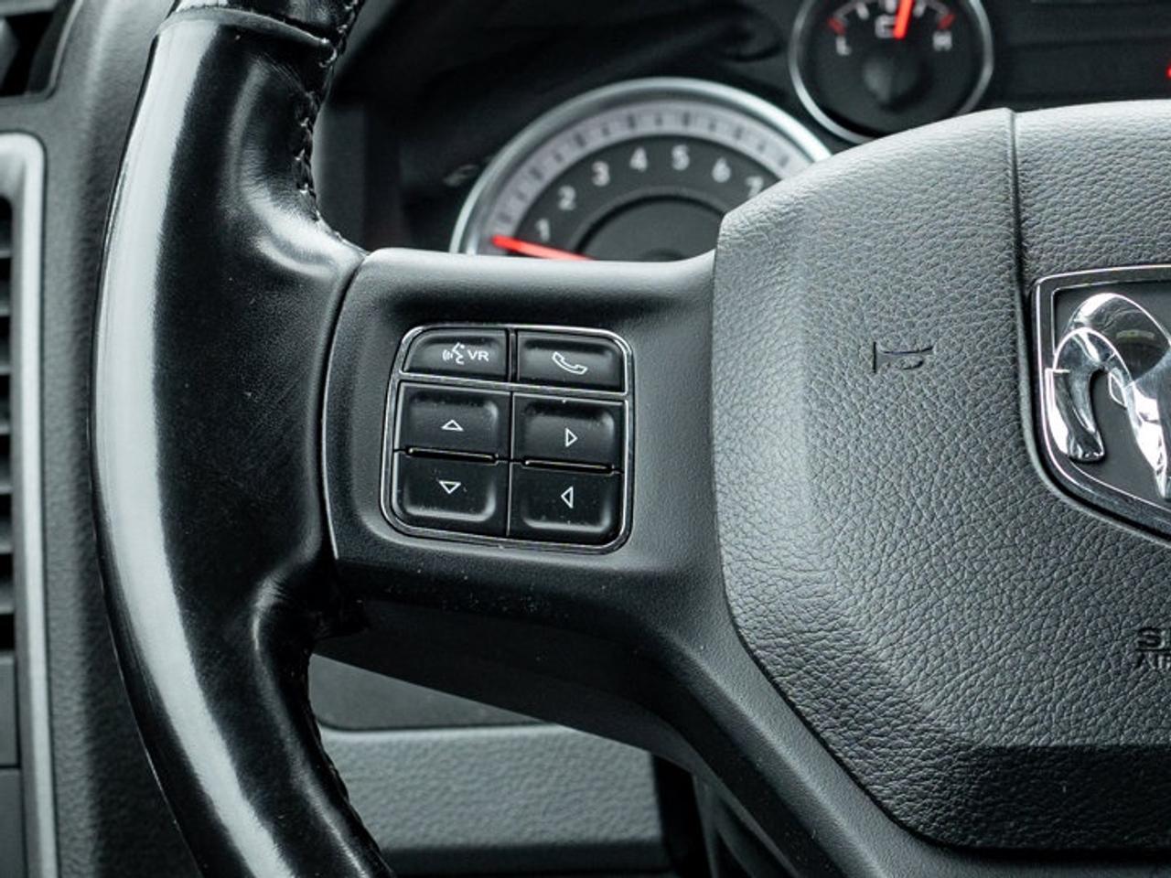 2020 RAM 1500 Classic EXPRESS Photo