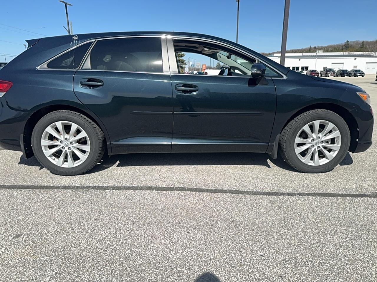 2016 Toyota Venza 4CYL AWD 6A Photo