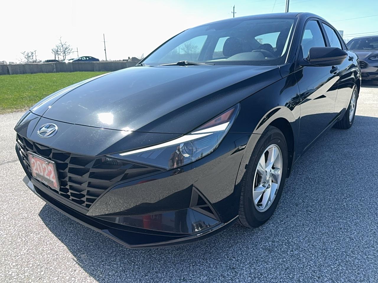 2022 Hyundai Elantra Essential IVT