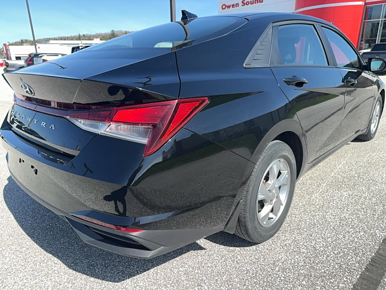 2022 Hyundai Elantra Essential IVT Photo