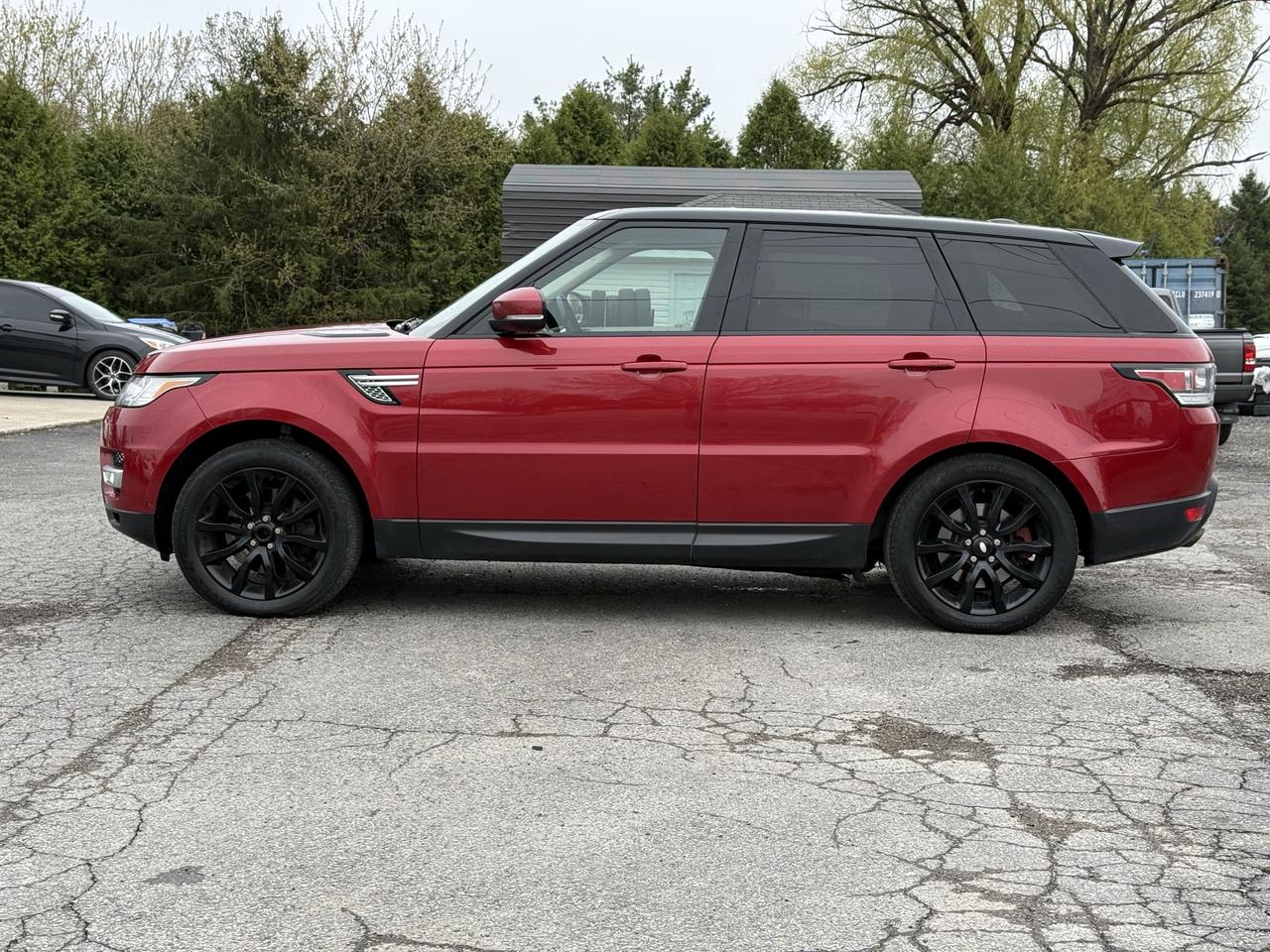 2014 Land Rover Range Rover Sport HSE Photo