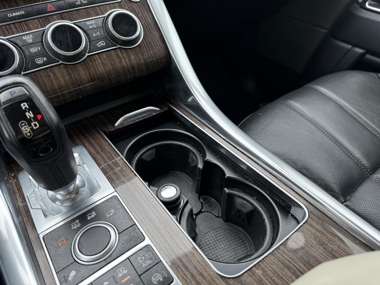 2014 Land Rover Range Rover Sport HSE Photo