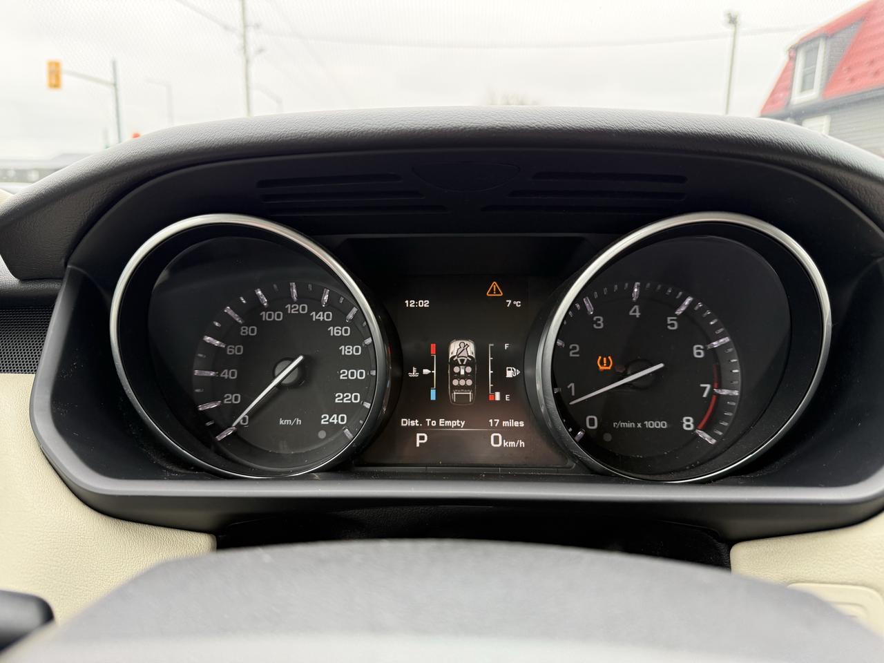 2014 Land Rover Range Rover Sport HSE Photo