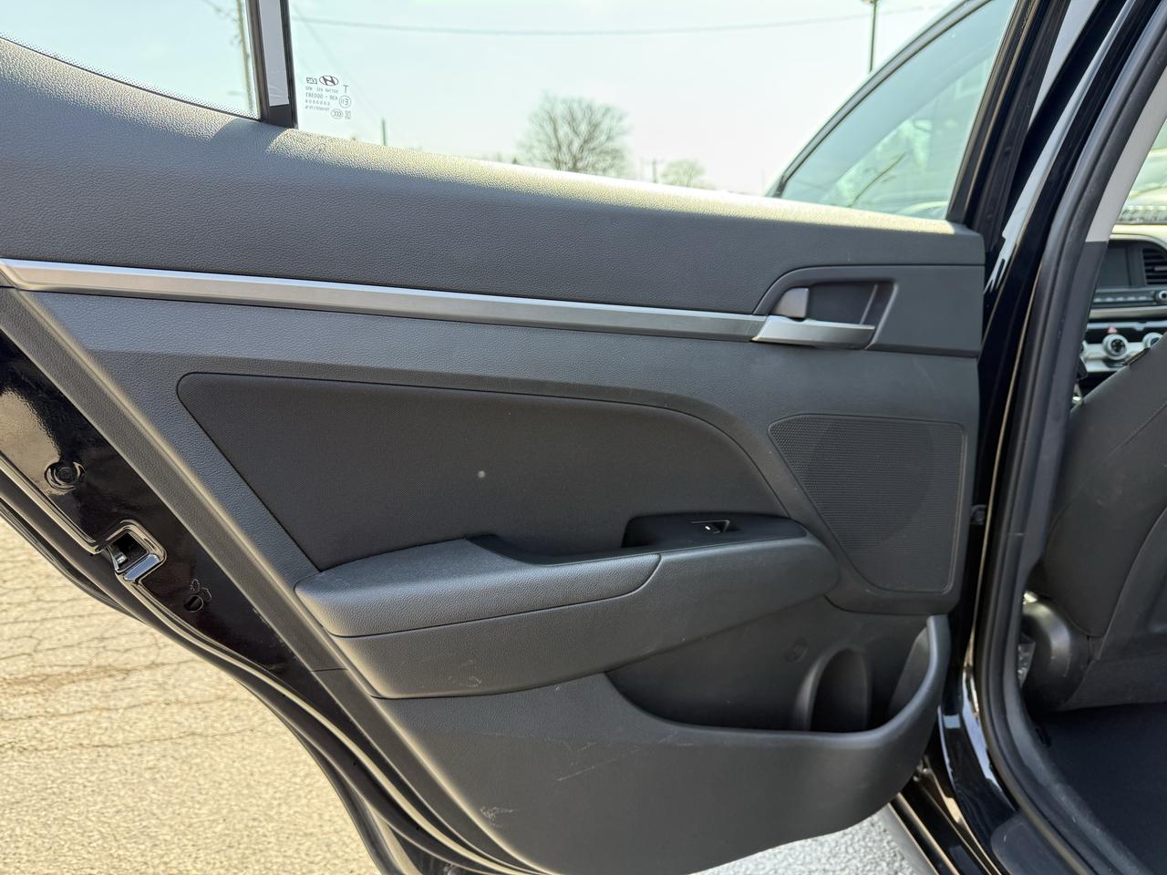 2020 Hyundai Elantra Preferred w/Sun & Safety Package Photo