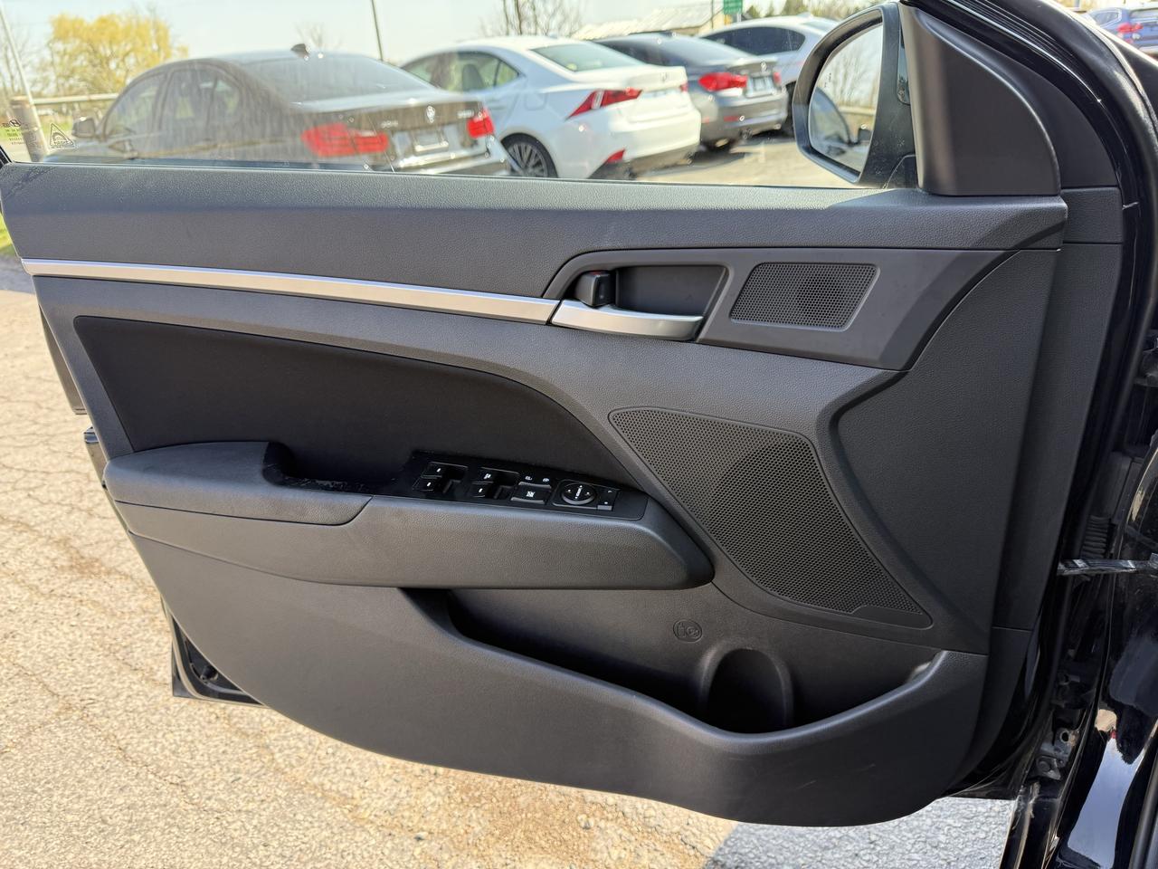 2020 Hyundai Elantra Preferred w/Sun & Safety Package Photo