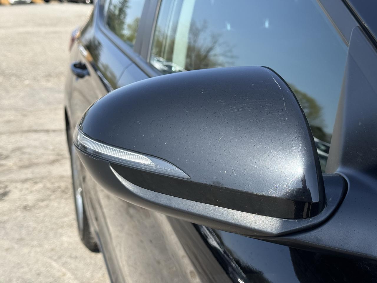 2020 Hyundai Elantra Preferred w/Sun & Safety Package Photo