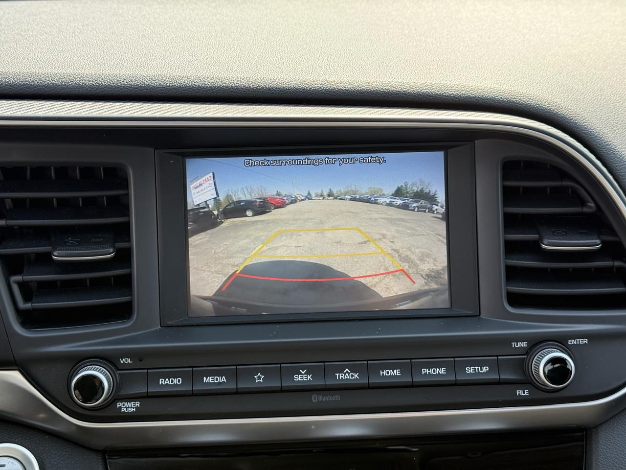 2020 Hyundai Elantra Preferred w/Sun & Safety Package Photo