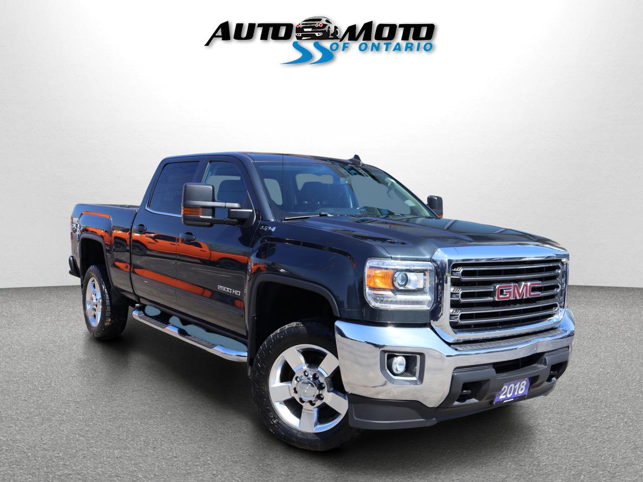 Used 2018 GMC Sierra 2500 HD 6.0L V8 SLE CREW 4WD CERTIFIED *1 OWNER*ACCIDENT FREE* CAMERA NAV BLUETOOTH HEATED SEATS CRUISE ALLOYS for sale in Burlington, ON